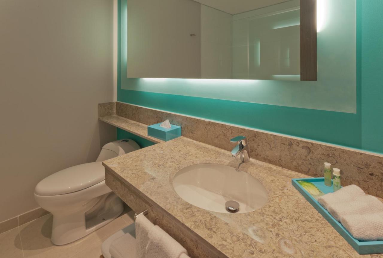 Holiday Inn Express Yopal By Ihg Exterior foto